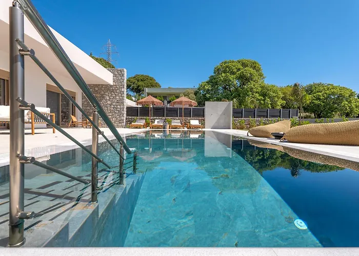 Ruby Paradise Villa *