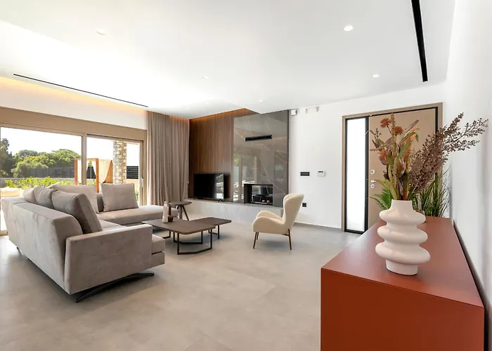 Ruby Paradise Villa *